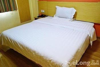 Baoqing Hotel Ухан Екстериор снимка